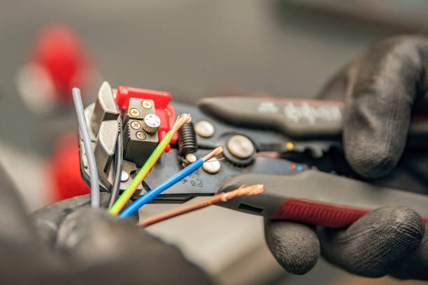 Best Ceiling Fan Installation Electrician  in Newburgh Heights, OH
