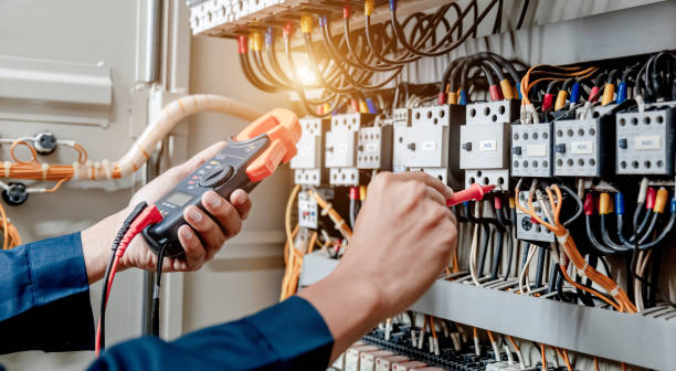 Best Affordable Electrician  in Newburgh Heights, OH