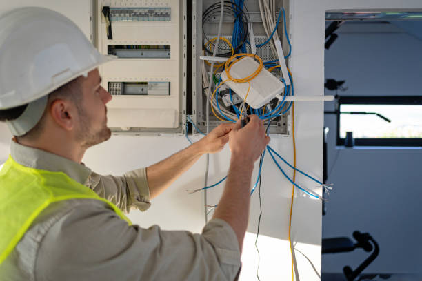 Best Emergency Electrician Near Me  in Newburgh Heights, OH